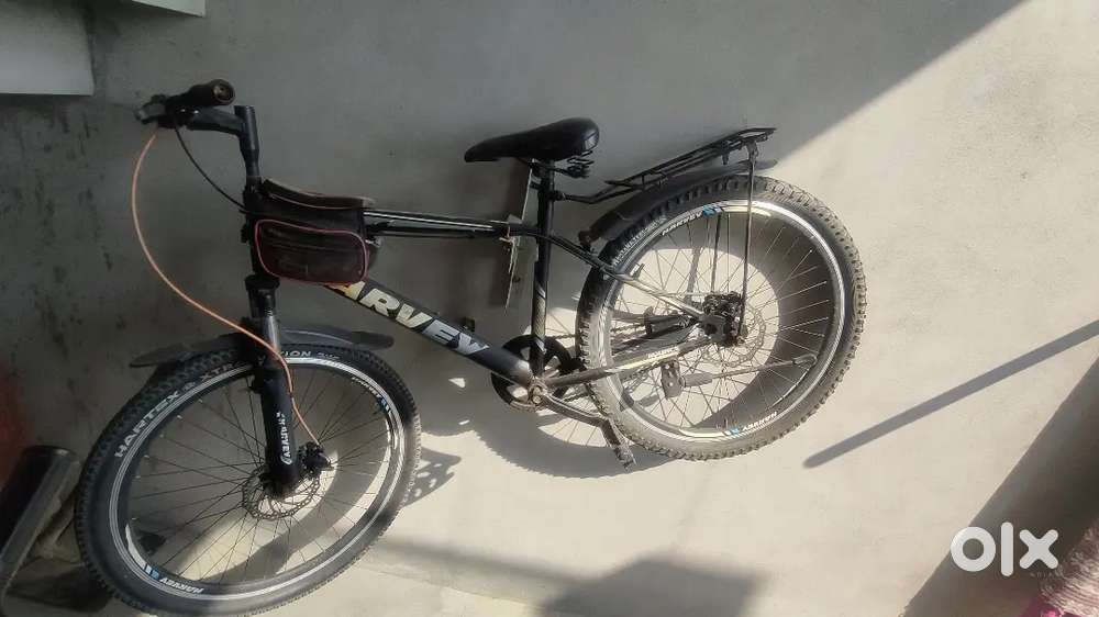 Harvey cycle in good condition with carry bag