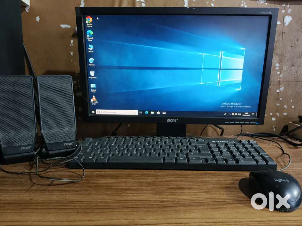 Acer Veriton M480 Desktop PC  Intel Dual-Core