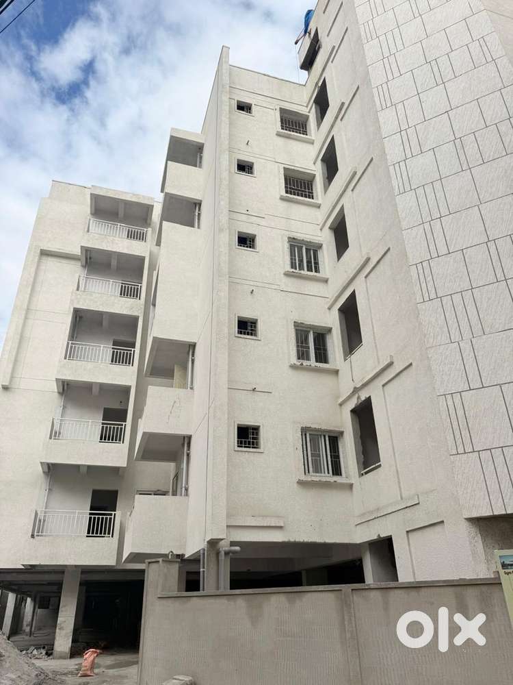 Ready to move flat for sale at electronic city phase-2