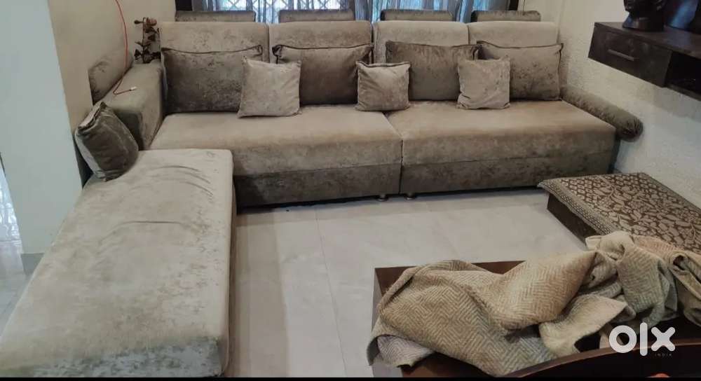 6 Seater sofa