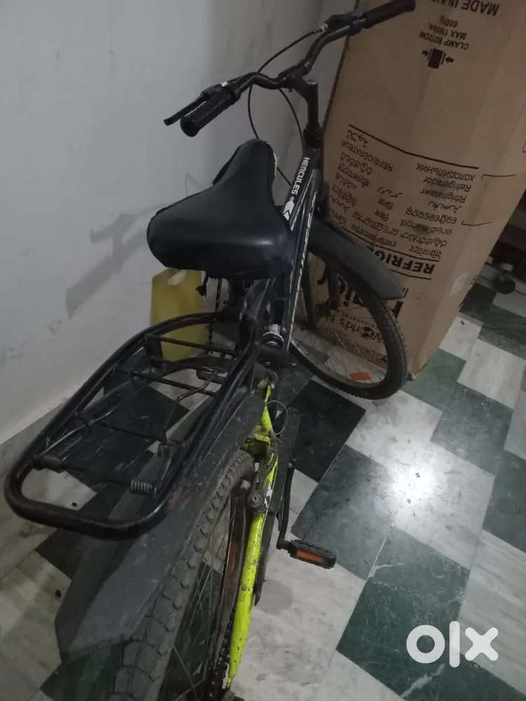 2 year old street rider 26 t tyre in good condition