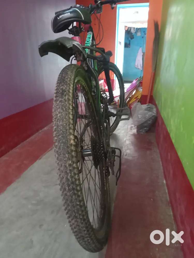 Leader spark model with   21 gear cycle