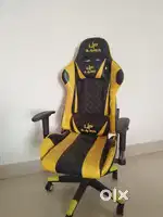 Up gamer gaming chair brand new condition only 7 months old