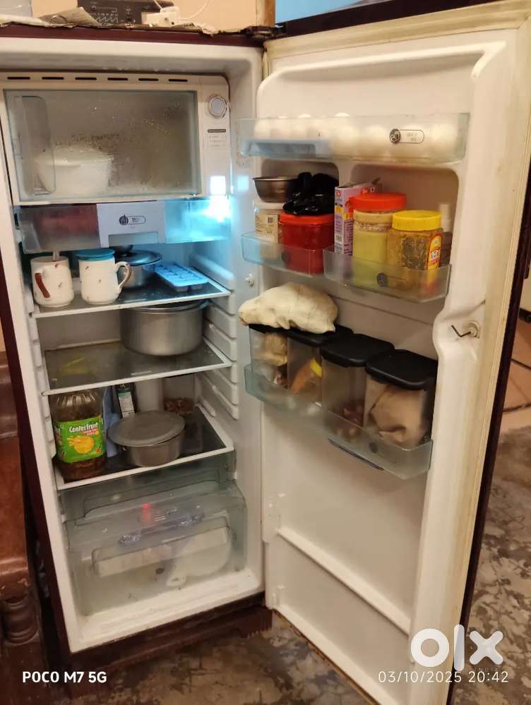 Vediocon 215 lit single door in working good condition