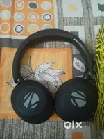 One day old earphone urgent sale