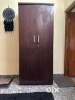 Cupboard/ almirah