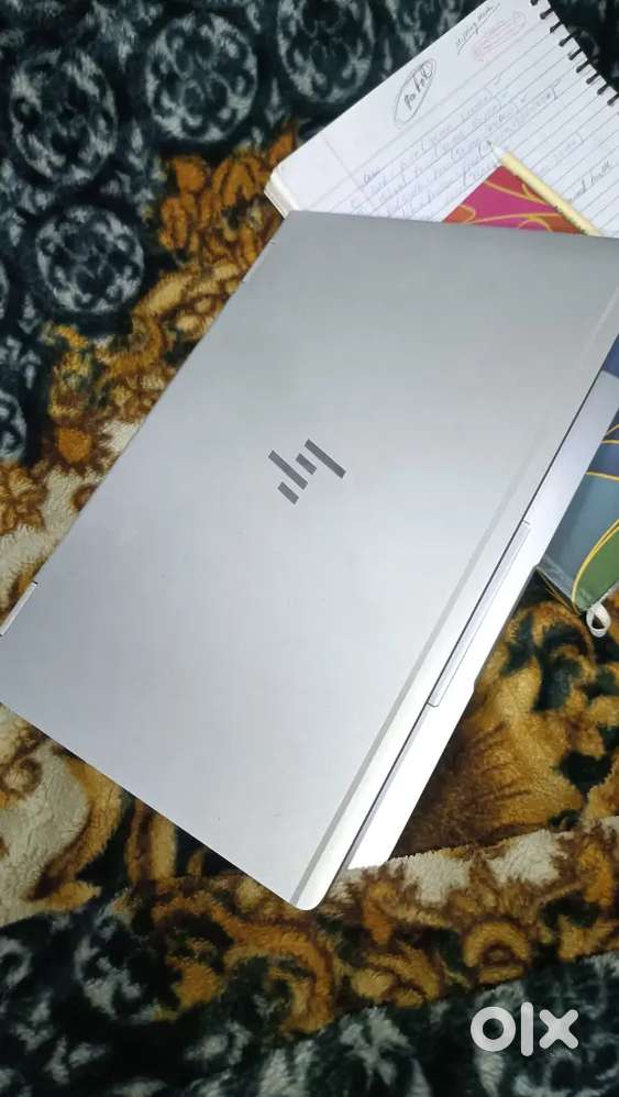 Hp ELITEBOOK BANG OLUFSEN