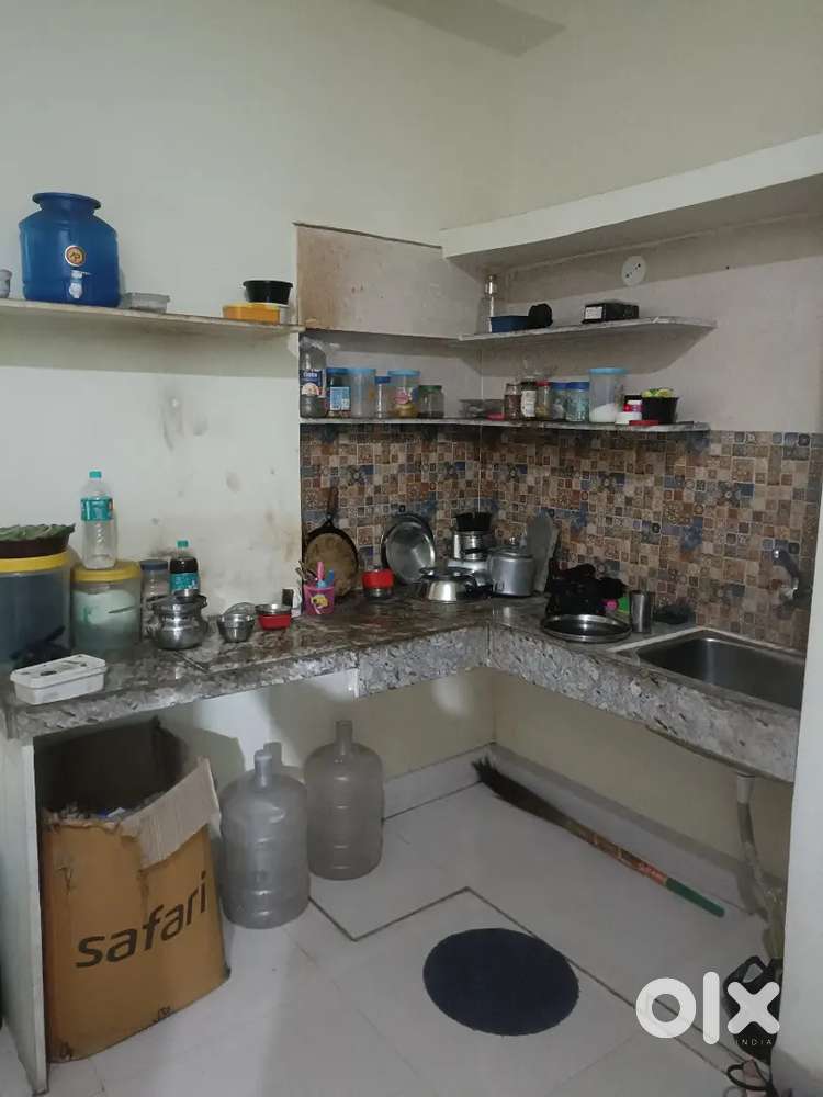 Need only female candidate room mate