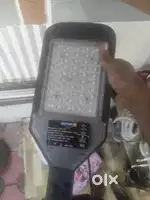 NEW 100WTS DEWTON LED LIGHT