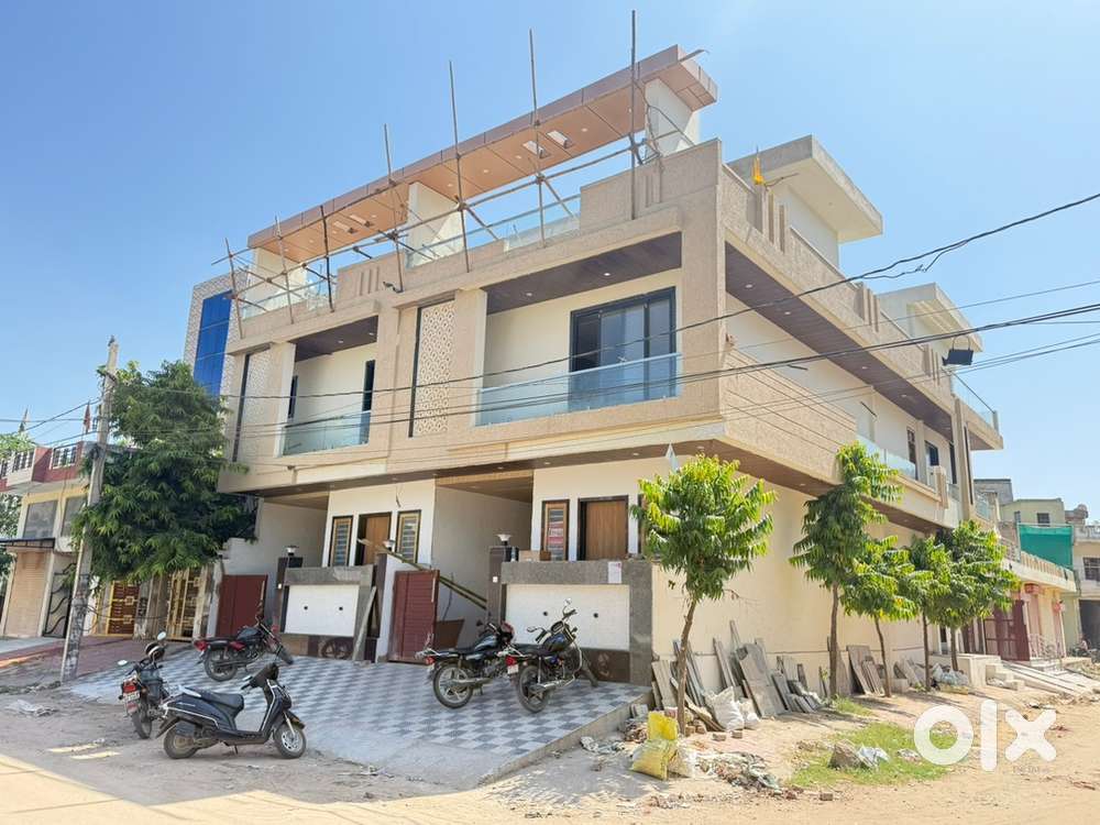 sikar Road near Dadi Ke Fatak luxury Villa size 20*50 111 Gaj Corner