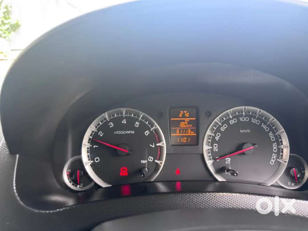 Maruti Suzuki Swift 21017 Petrol 50000 Km Driven