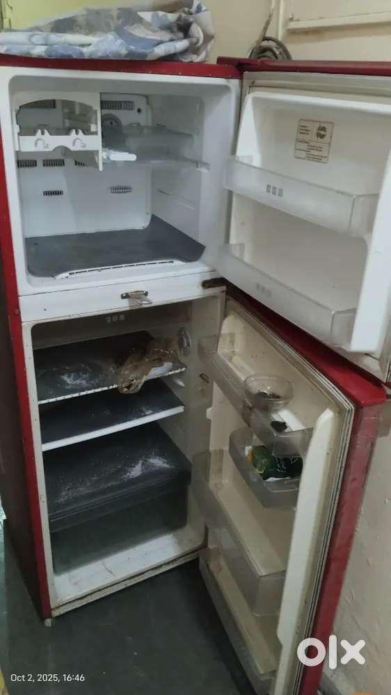 I want to sell may samsung fridge