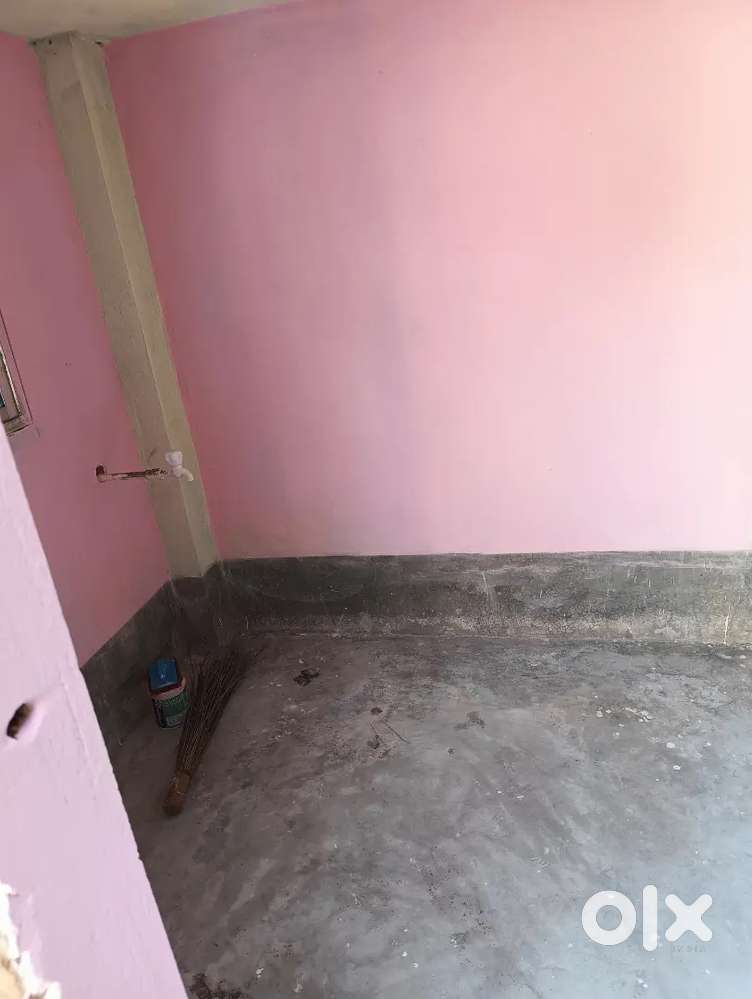 2 separate room and bathroom in 3rd floor