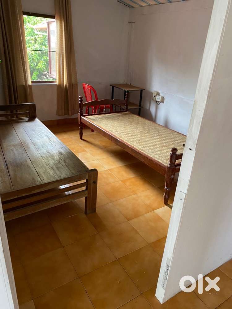 Rent for ladies only