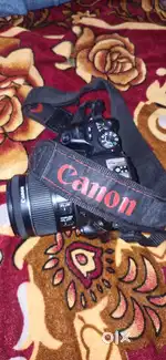 Canon 200d with 50mm lens wifi camera