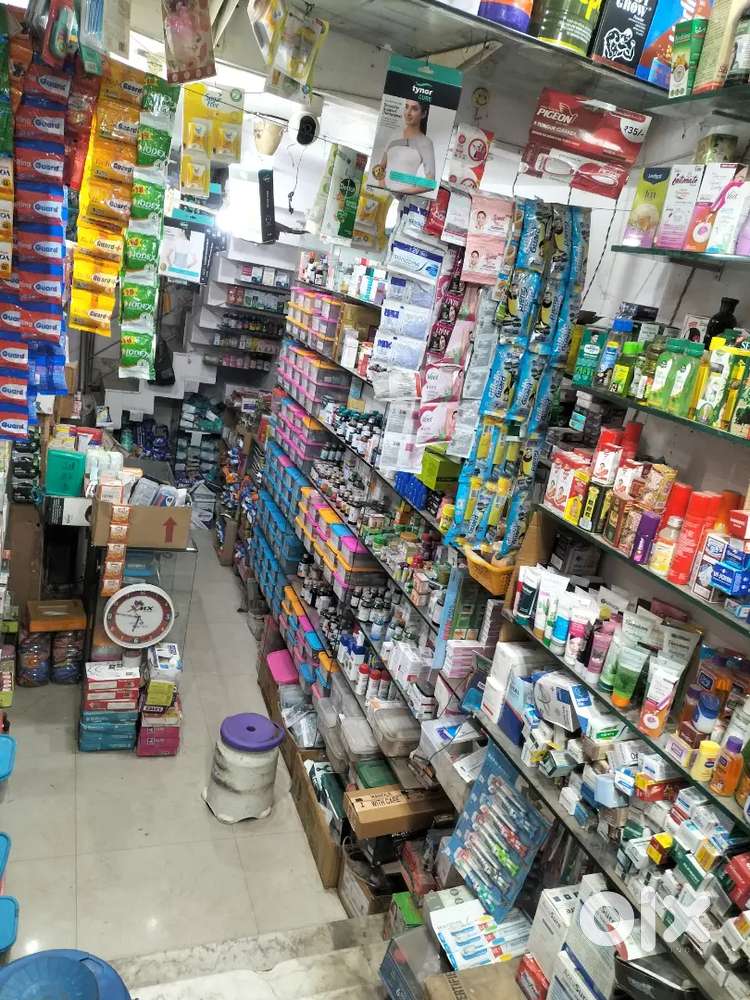 Medical store m experience hoga to 8000 koi chutti ny