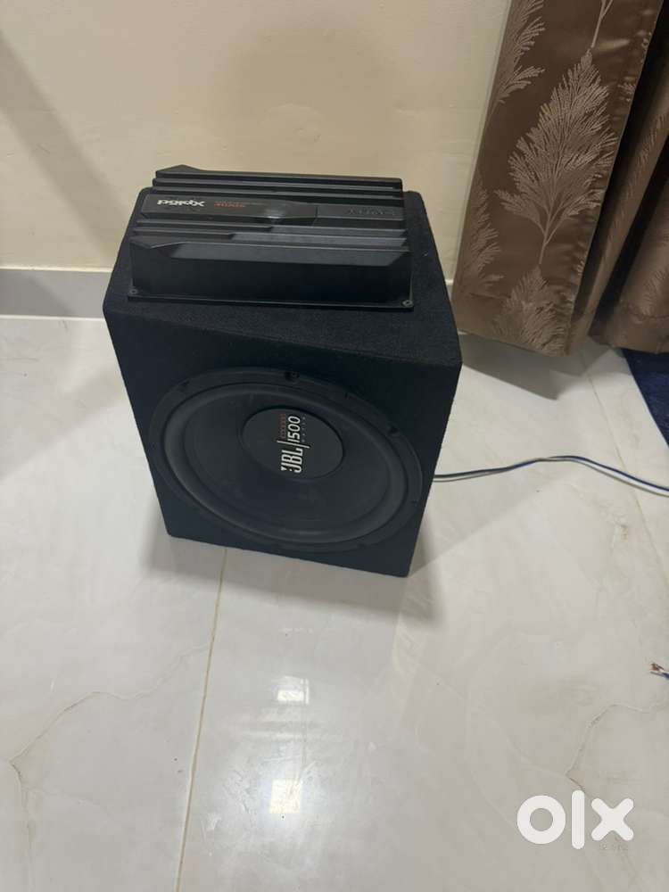 Jbl 1500 w subwoofer with sony xploid amplifier attached