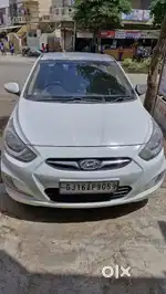 Hyundai Fluidic Verna 2011