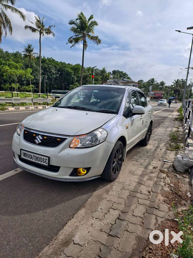 Maruti Suzuki SX4 CELEBRATION EDITION 2012 Diesel 84000 Km Driven