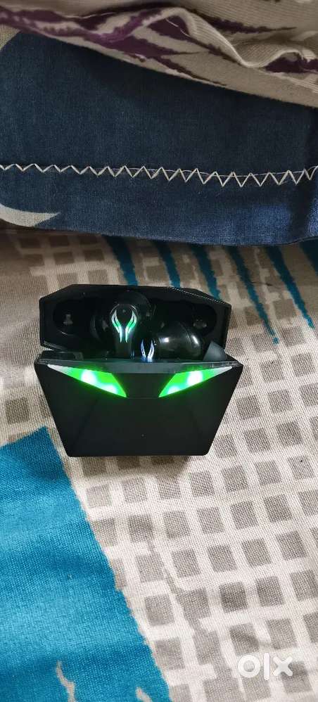 Bluetooth earbud