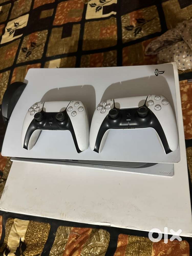 Ps5 with dual controller