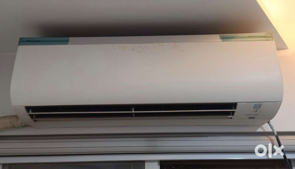 Daikin 1.5 Ton 5 Star Inverter Split AC