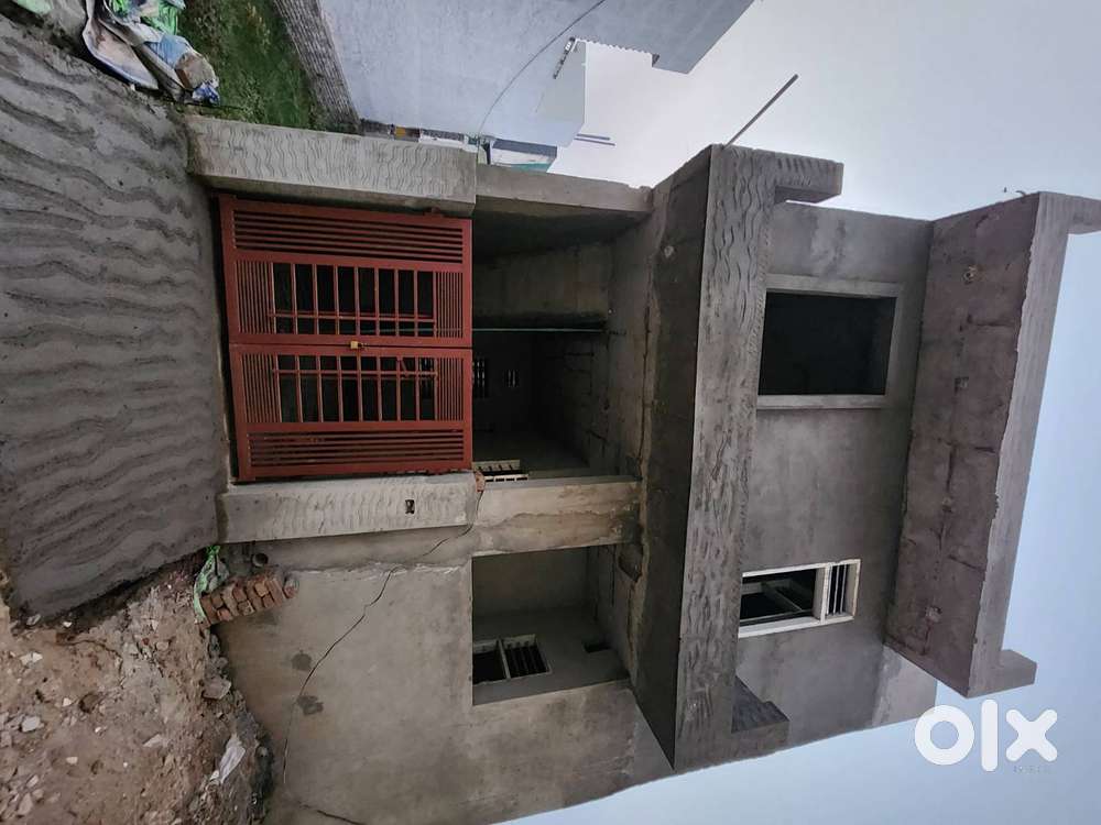 House for sale 100 gaj