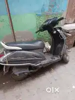 A 1. Condition honda Activa 4G. First hand