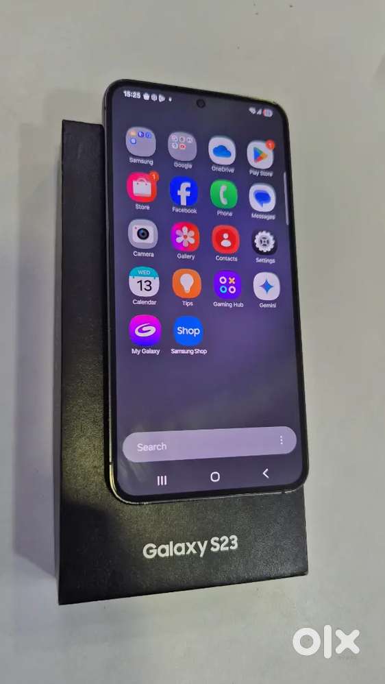 Samsung Galaxy S23 256gb with Box also