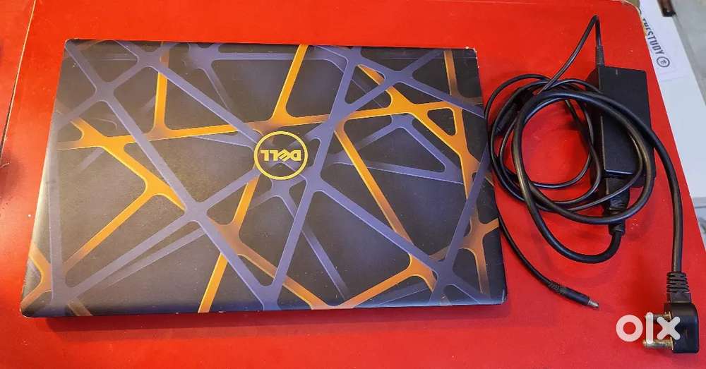 Dell Inspiron 15  i3