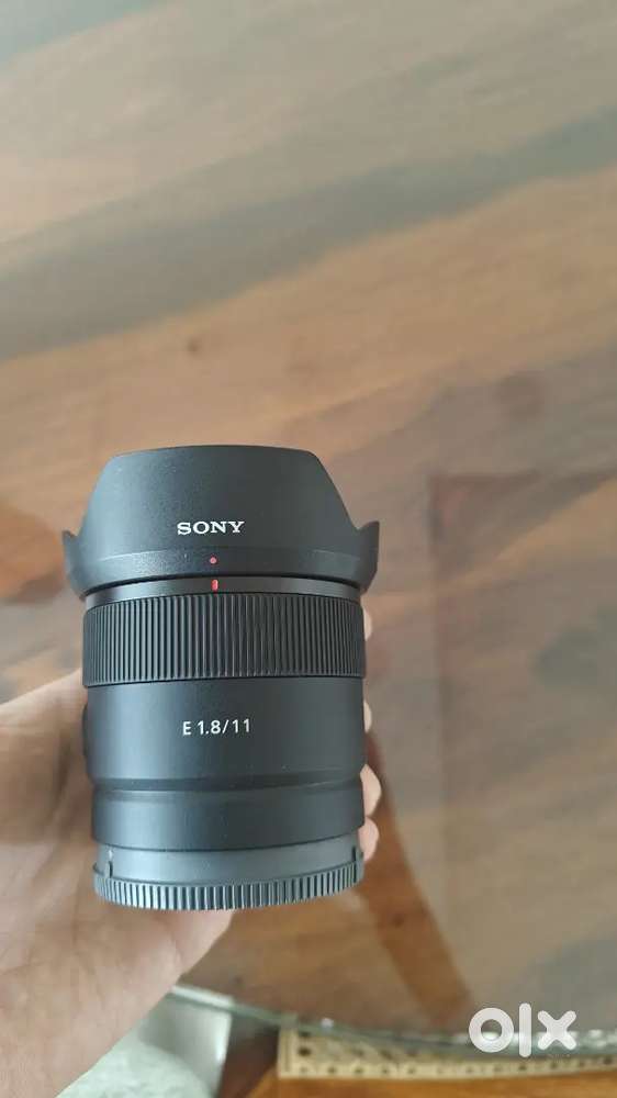 Sony E Mount E 11mm F1.8 APS-C Lens (SEL11F18)  Wide-Angle Prime