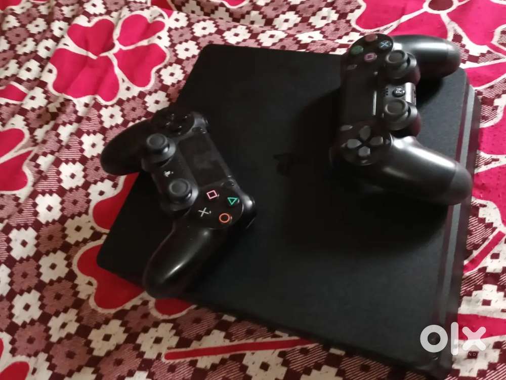 Ps4 sell 1 tb 2 controller fix price
