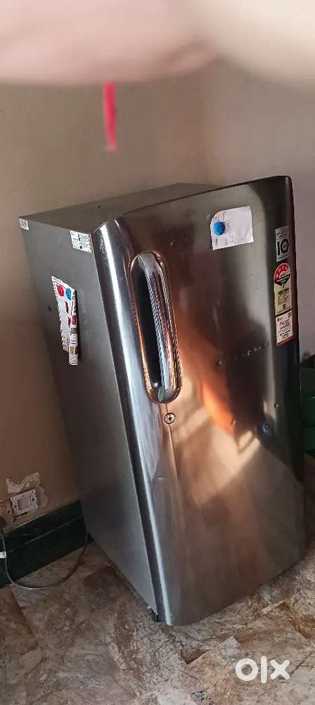 LG Fridge 180 L with reliable cooling, energy-saving.