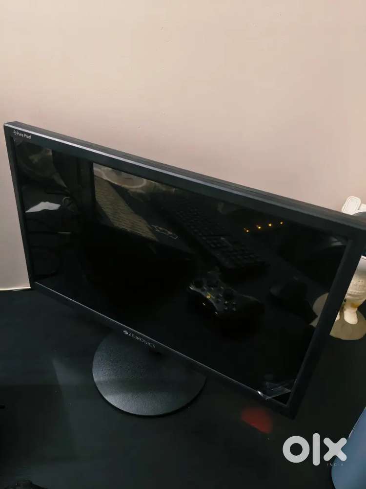 Selling 19 inch led monitor