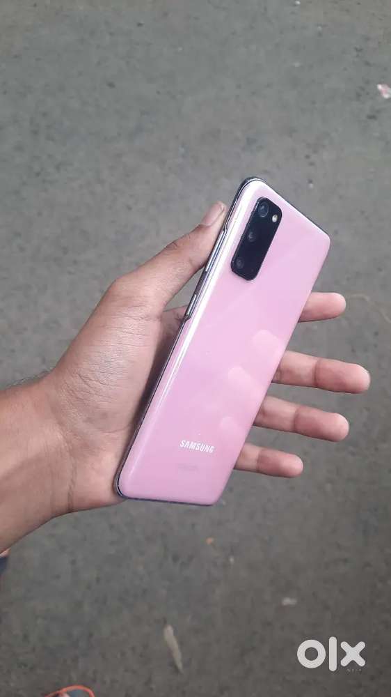 Samsung s20 New condition