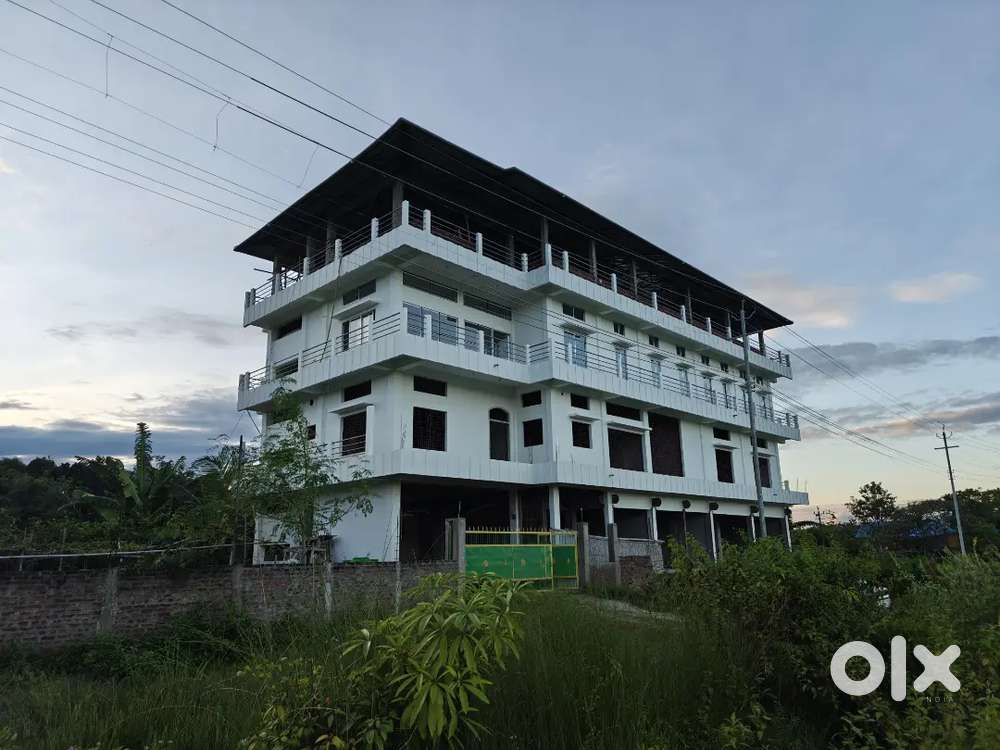 INDEPENENT /PG/Small family.