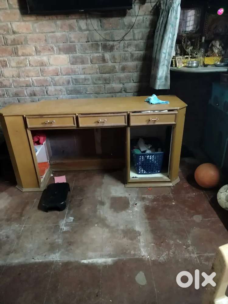 Table  for study and keeping cloths