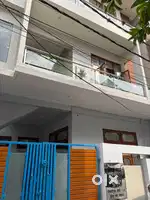 A beautiful house available for rent 01 Km. from Munshi Pulia Metro