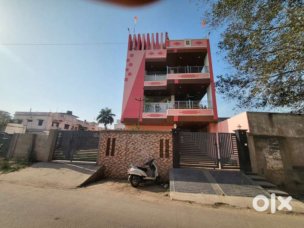 Fully furnished home for multiple family