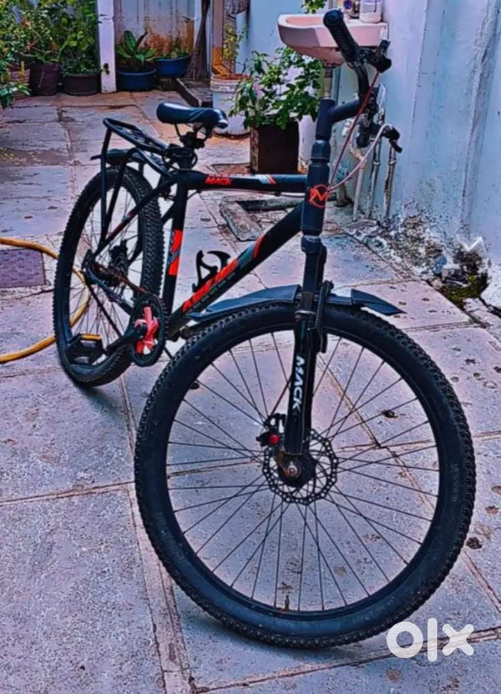 Mack brand cycle