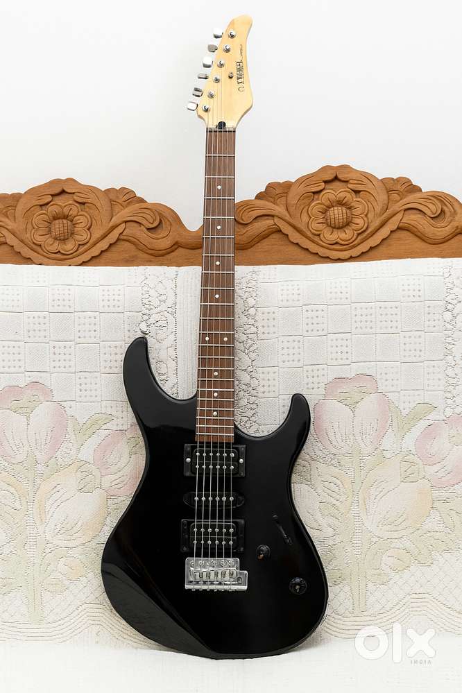Electric Guitar, Yamaha ERG121GPII