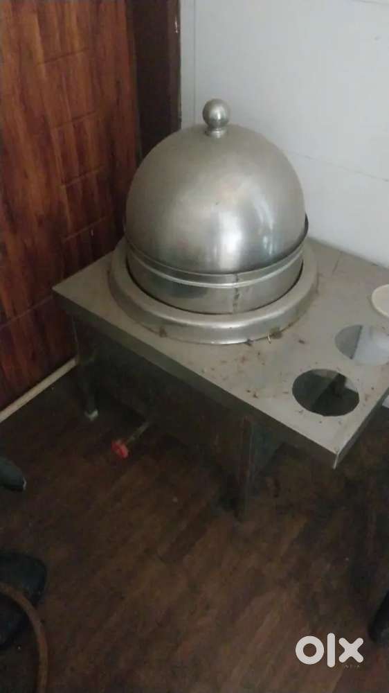 Sweet corn and momos steamer