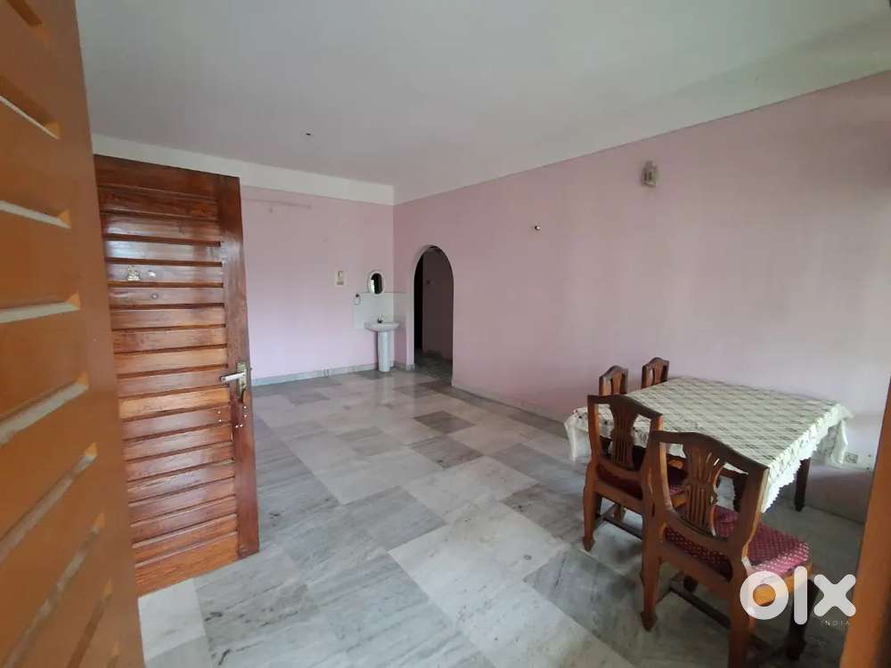 2BHK Apartment for Rent at Zoo Road