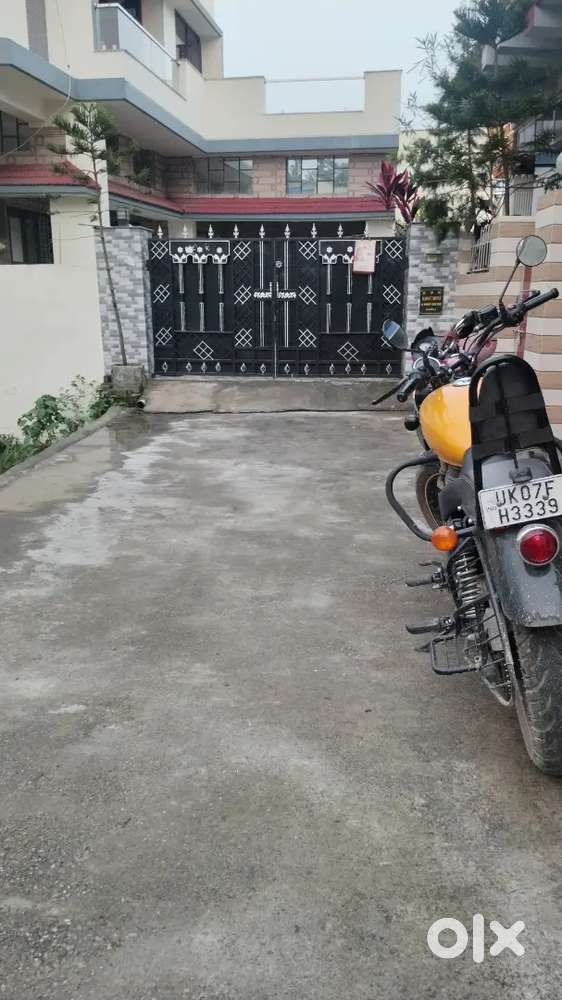 Contact kre jis bhai ko bhi Leni h