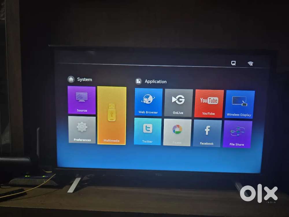 TCL 32 INCH SMART TV