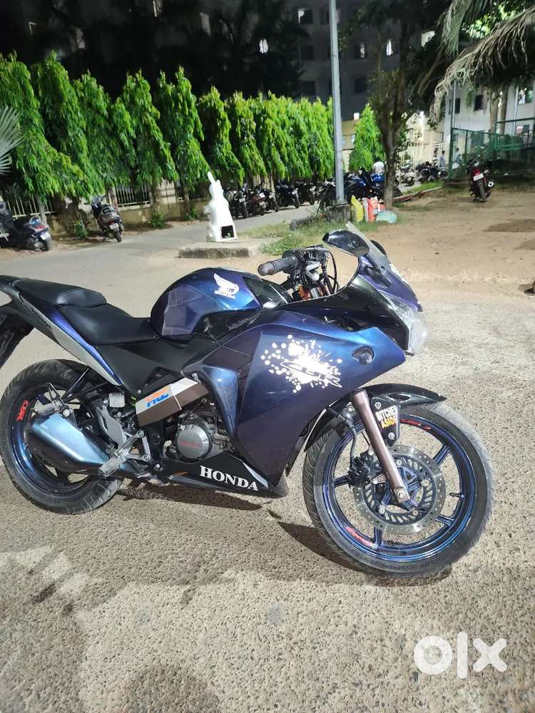 Honda cbr 150r in running conditon