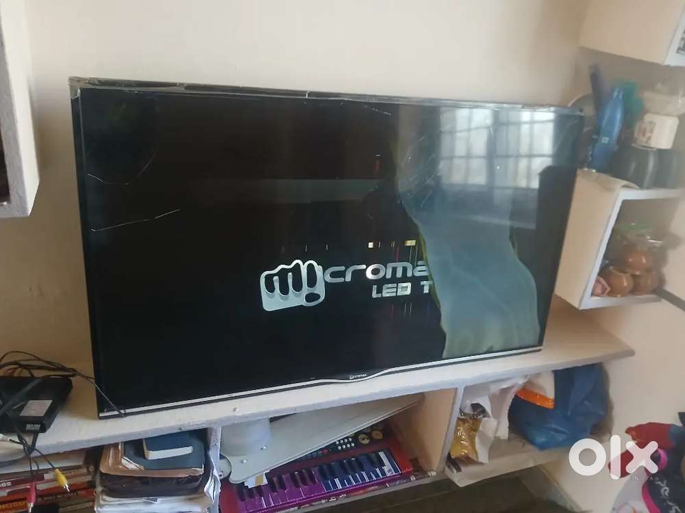 Mi tv 43inc UHD display nat workgngu led
