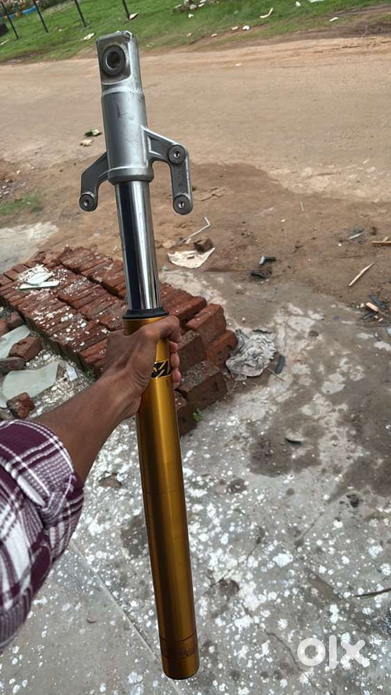 R15v4/M Front Fork Brand New 6 Months Old Perfect condition