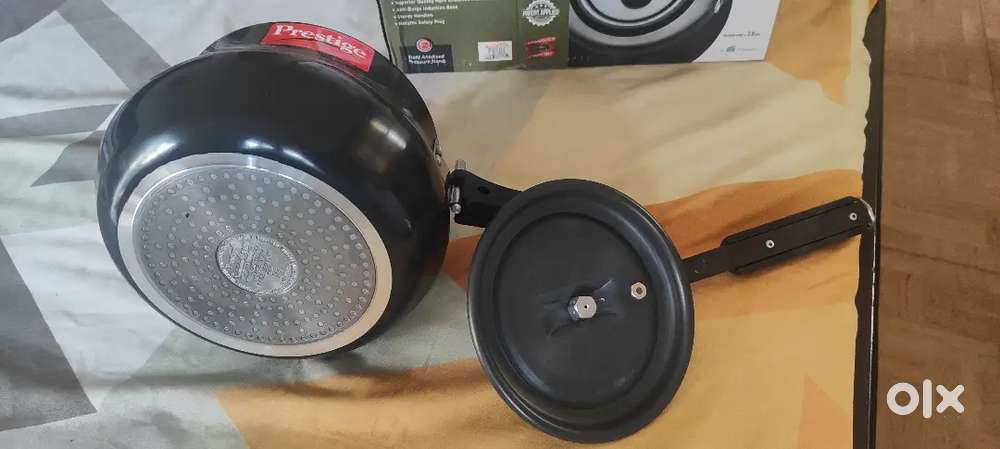 Pressure cooker