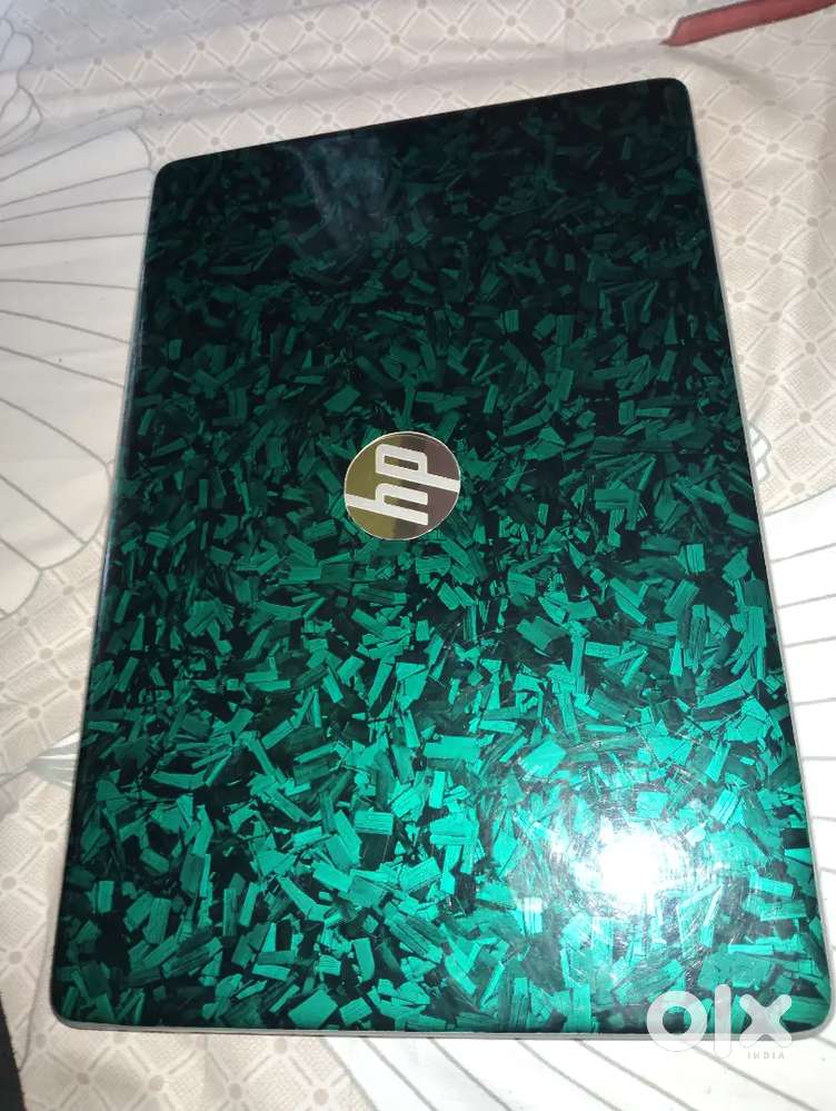 Laptop good condition 1 years old with box big screen